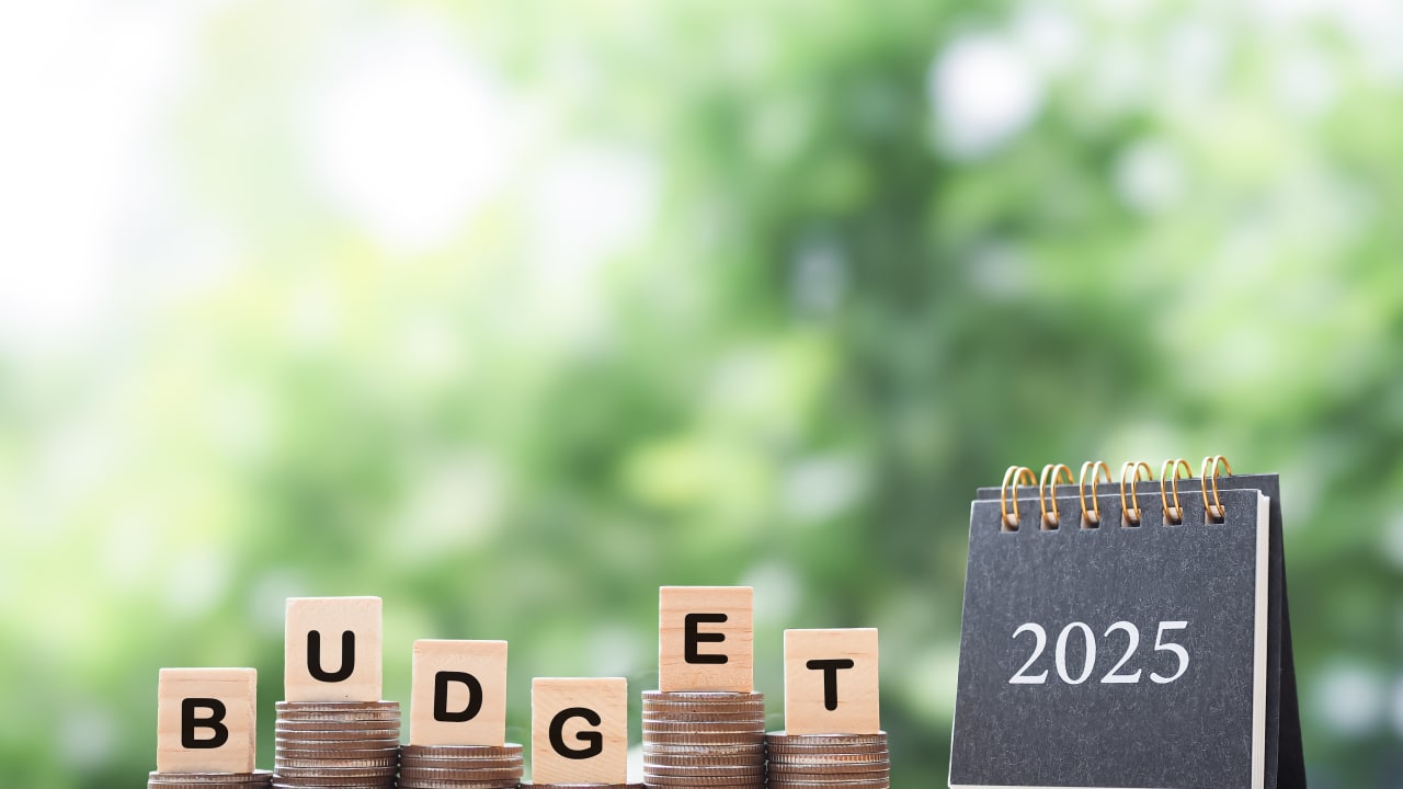 Budget 2025 : Horizons et LR insistent sur la réduction des dépenses ...