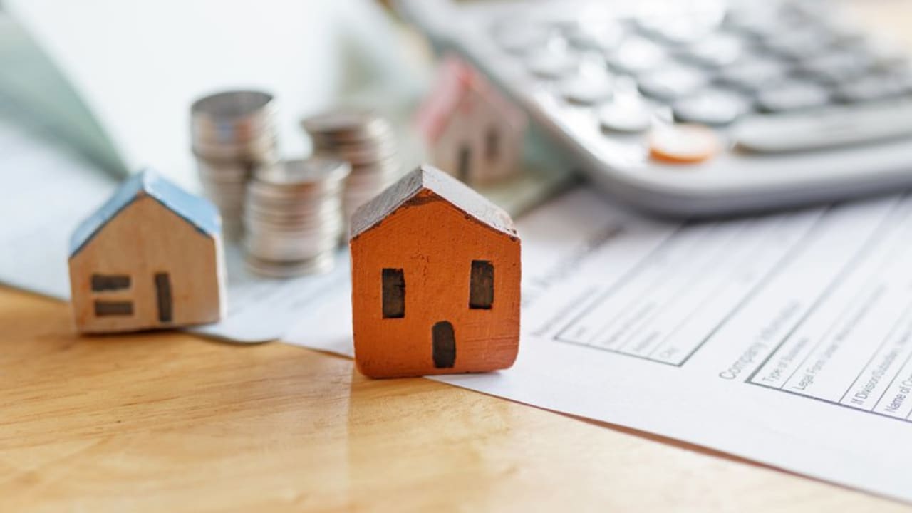 Prix qui flambent, résiliations... Comment les catastrophes naturelles menacent votre assurance habitation