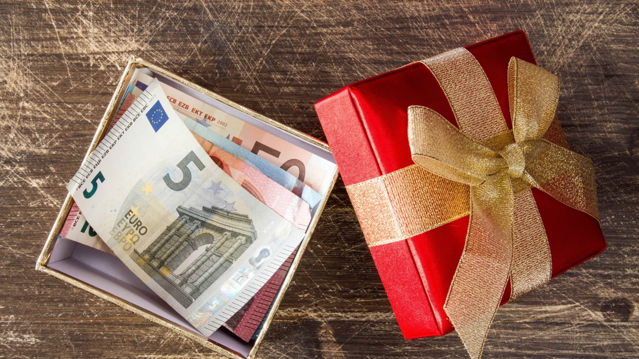 Prime de Noël : vers une bonne nouvelle pour les personnes sans enfants ?