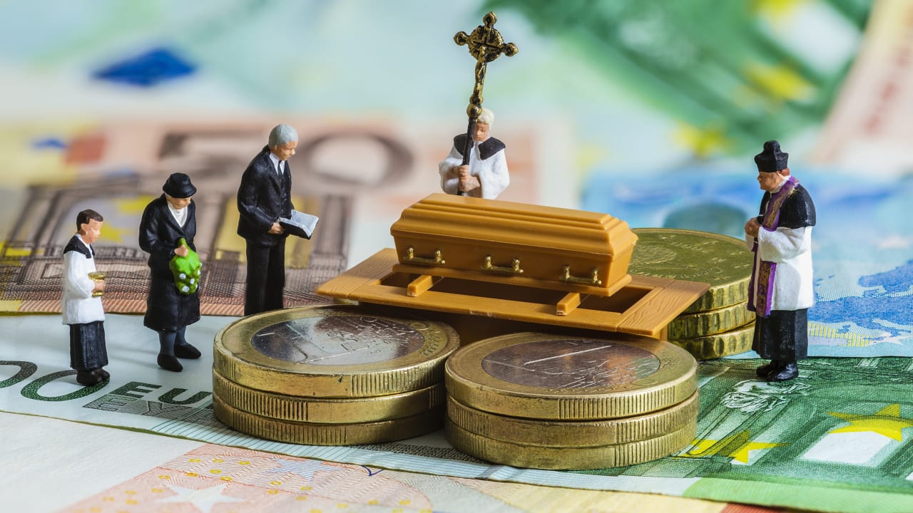 Succession : quels prélèvements restent autorisés sur le compte du défunt ?