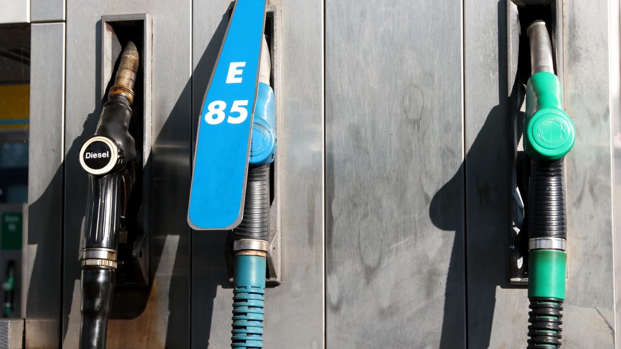 Biocarburants : l'augmentation de la fiscalité sur le B100 et l'E85 remise en cause