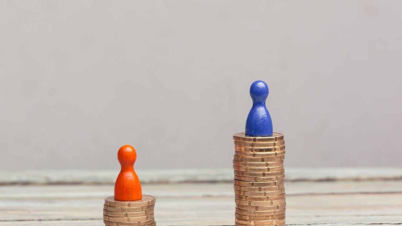 Nouveau Smic, fournisseurs d'énergie épinglés et seuil de richesse : les 3 infos argent du jour