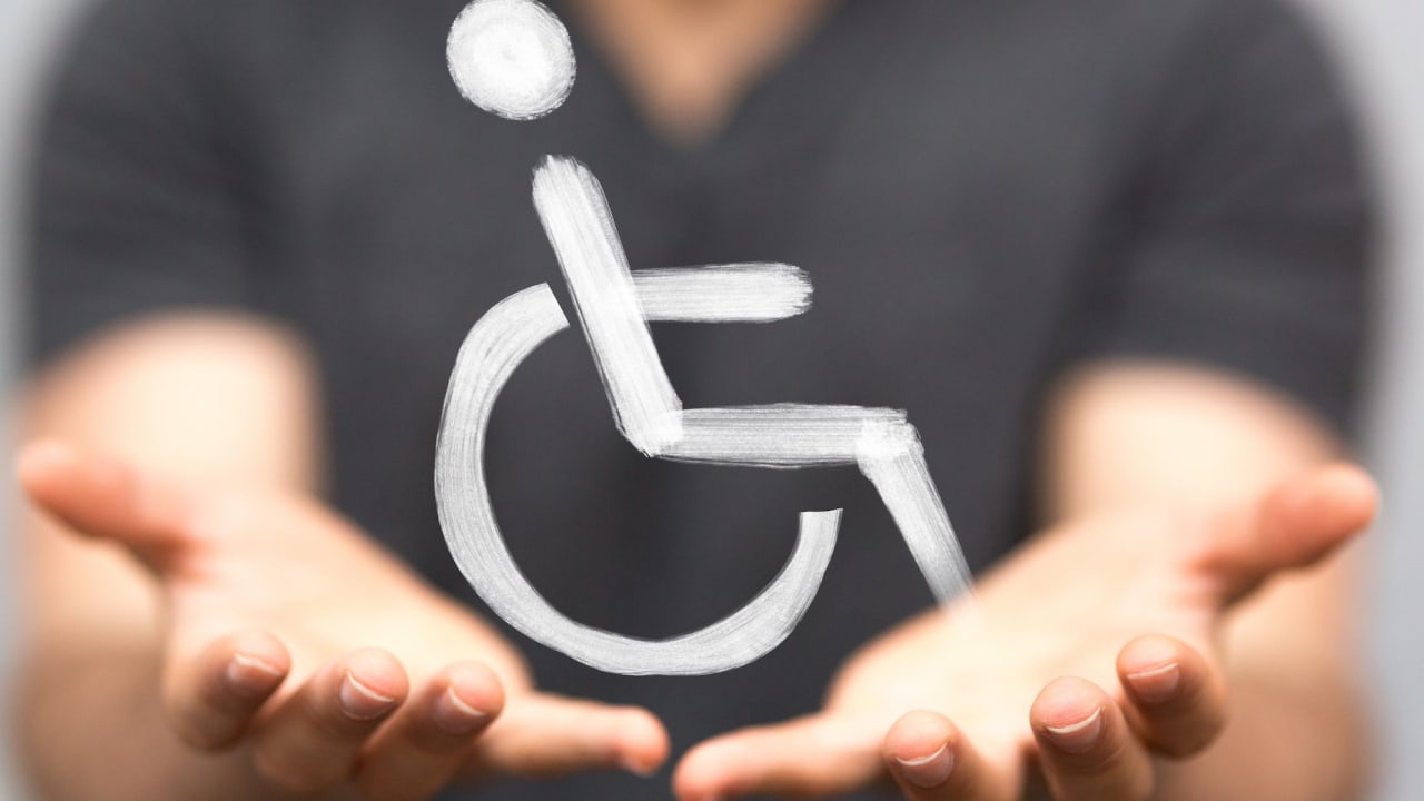 Fin du cumul de l'AAH et l'ASS : 15 000 allocataires CAF handicapés vont perdre des revenus en janvier