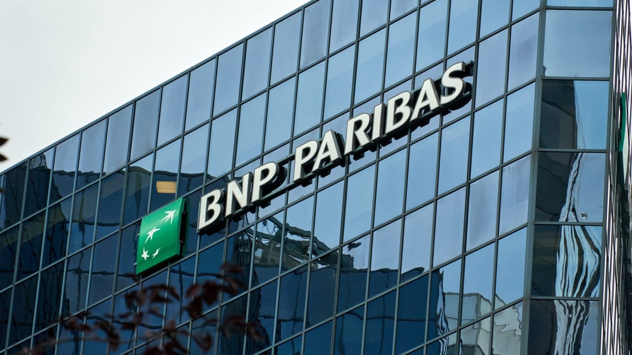 Un syndicat international appelle BNP Paribas à rompre ses liens avec les colonies israéliennes