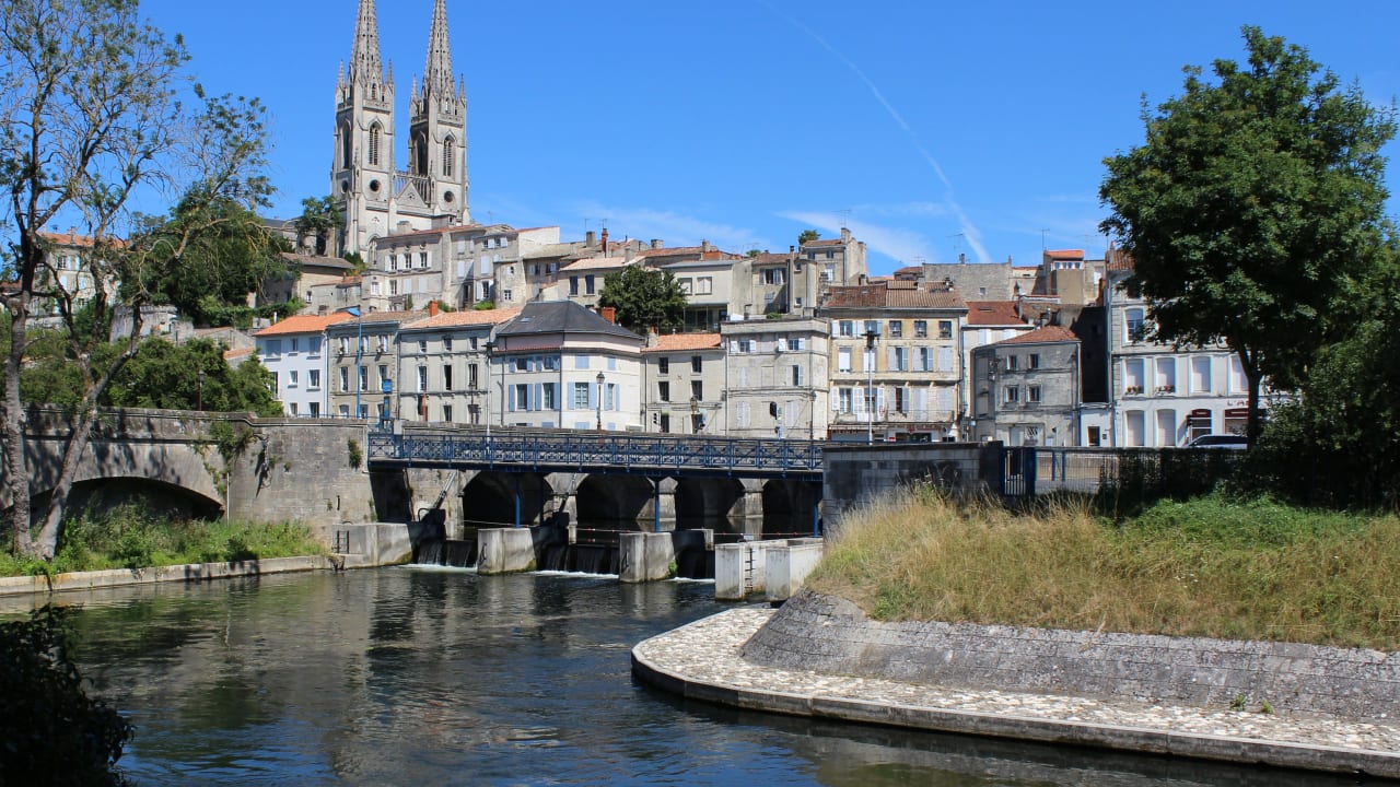 Impôt sur le revenu : le top 10 des villes où vivent les riches contribuables des Deux-Sèvres