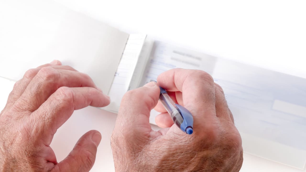 Le chèque gratuit de votre banque n'a jamais été aussi menacé en France