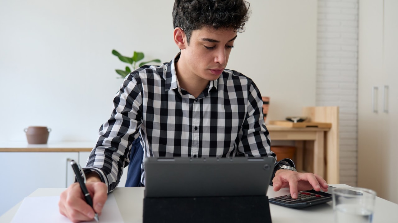 Impôts 2026 : « Dois-je réclamer une dispense de flat tax pour tous mes placements ? »