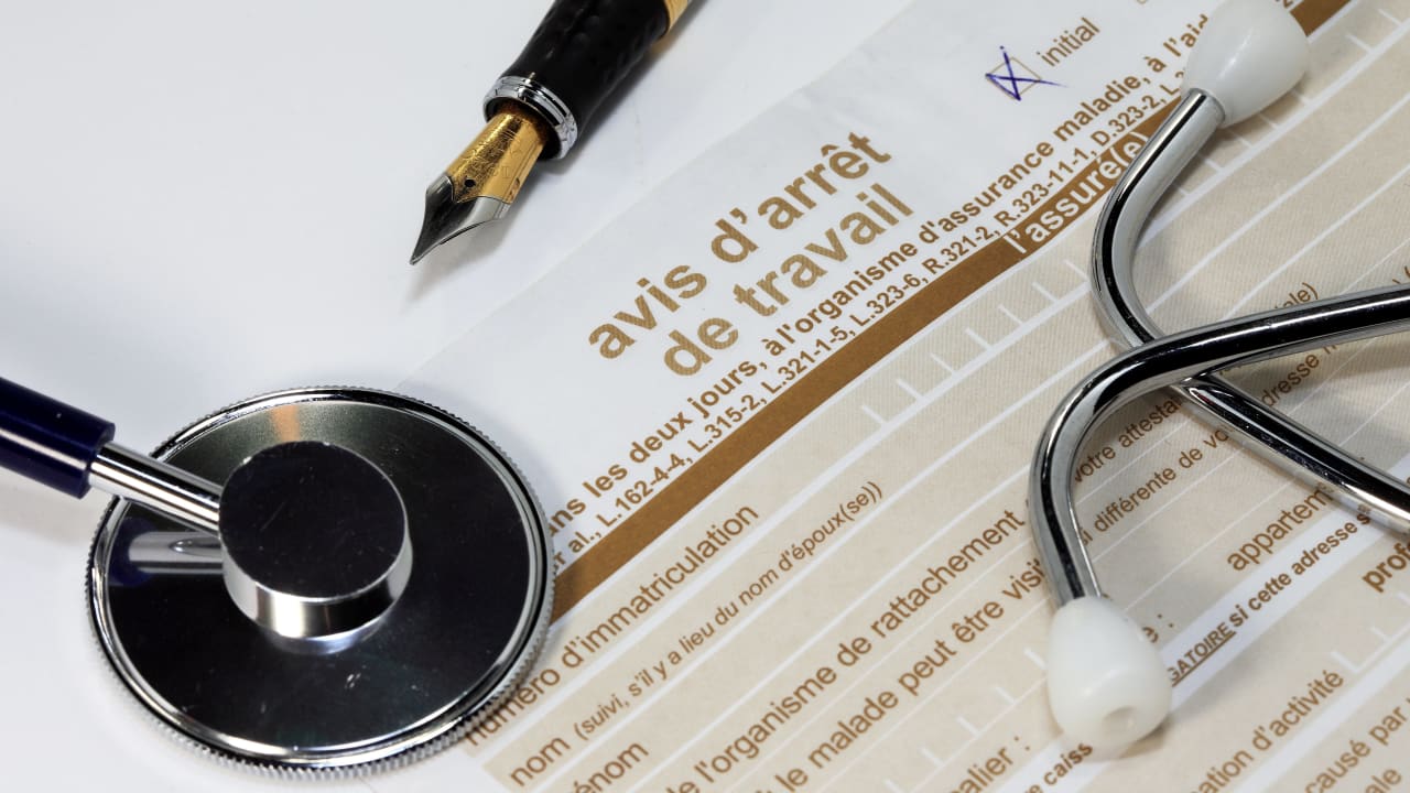 Arrêts maladie : une durée maximum votée par les députés