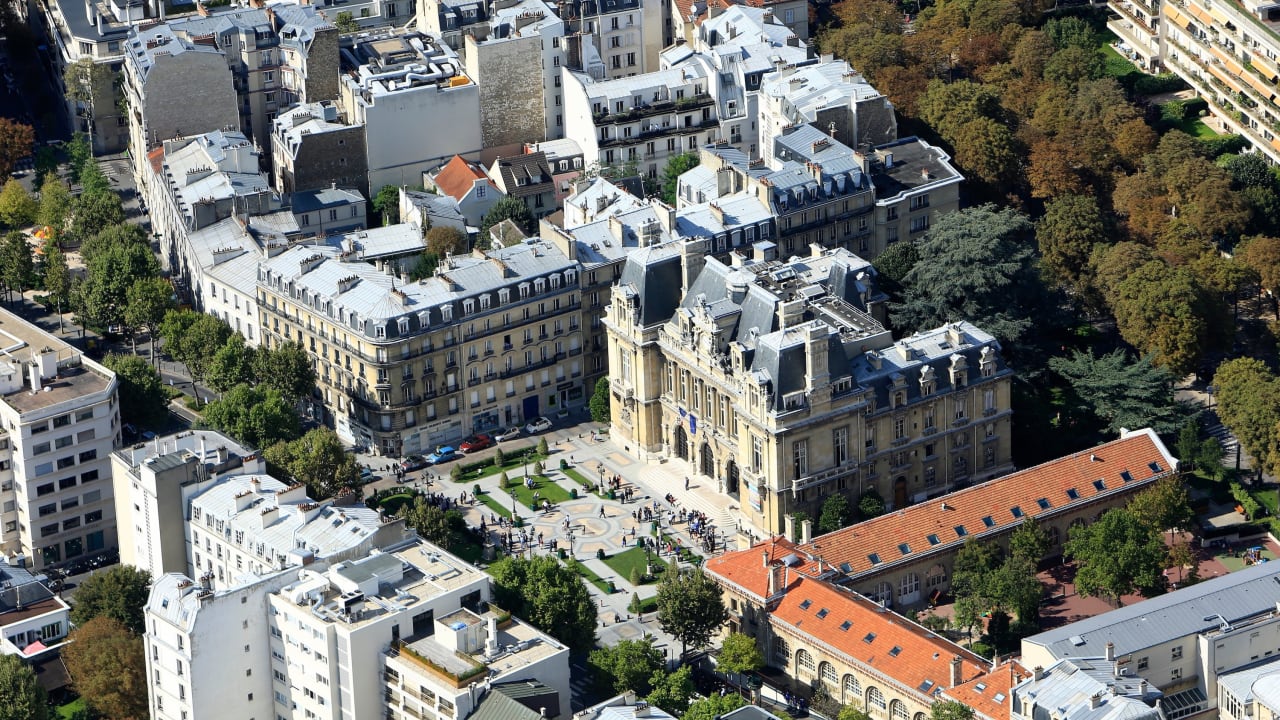 Impôt sur le revenu : Paris 7e, Neuilly, Victot-en-Auge... Le top 15 des villes aux plus riches contribuables