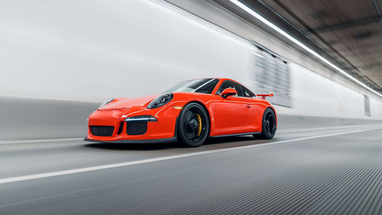 Bourse : vaut-il mieux miser sur Ferrari ou Porsche ?