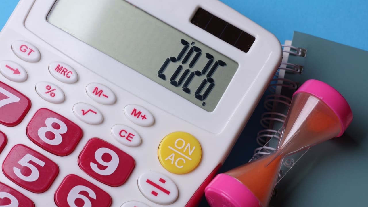 Retour de l'ISF, niche Dutreil, héritages... Le PS propose des alternatives à la taxe Zucman