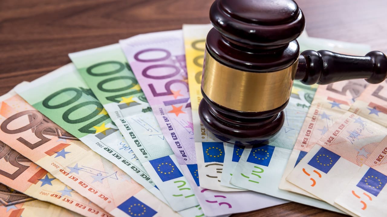 Succession : un fils a-t-il (trop) profité de ses parents pour toucher sa part d'héritage ?