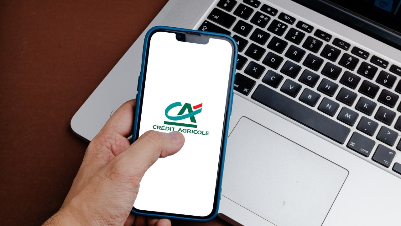 Crédit Agricole Centre Ouest : ces frais de carte bancaire qui s'appliquent à l'étranger
