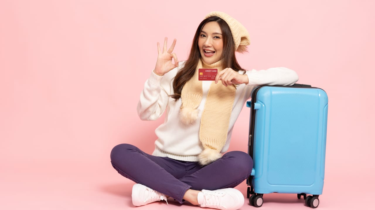 Vacances d'hiver : ces pays où les frais de carte bancaire explosent et ceux où ils ne coûtent rien