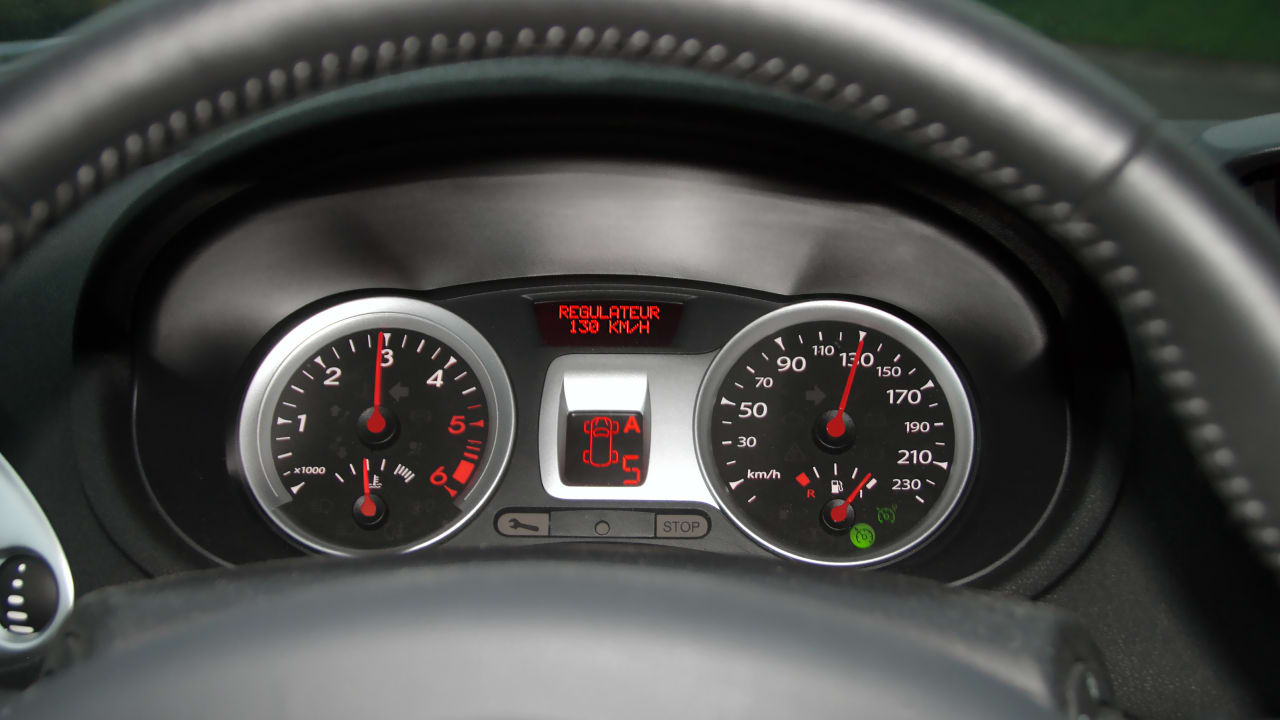 Compteur truqué : même s'il a aussi été floué, le vendeur de la voiture doit indemniser l'acheteur