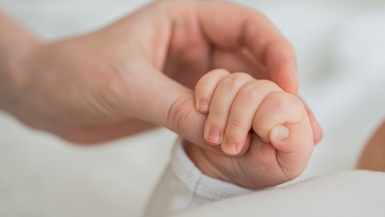 On sait désormais à partir de quelle date le nouveau congé de naissance pourra être pris