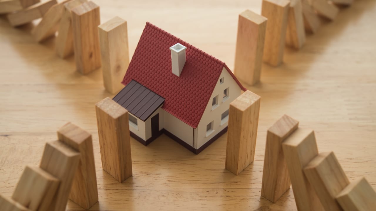 Prêt immobilier : certaines maladies peuvent-elles être refusées par l'assurance malgré la Loi Lemoine ?