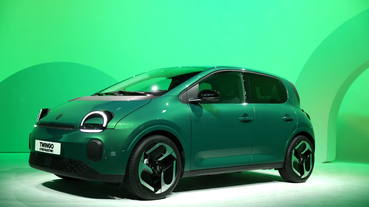 Renault casse les prix dans l'électrique avec sa Twingo e-Tech à moins de 20 000 euros,