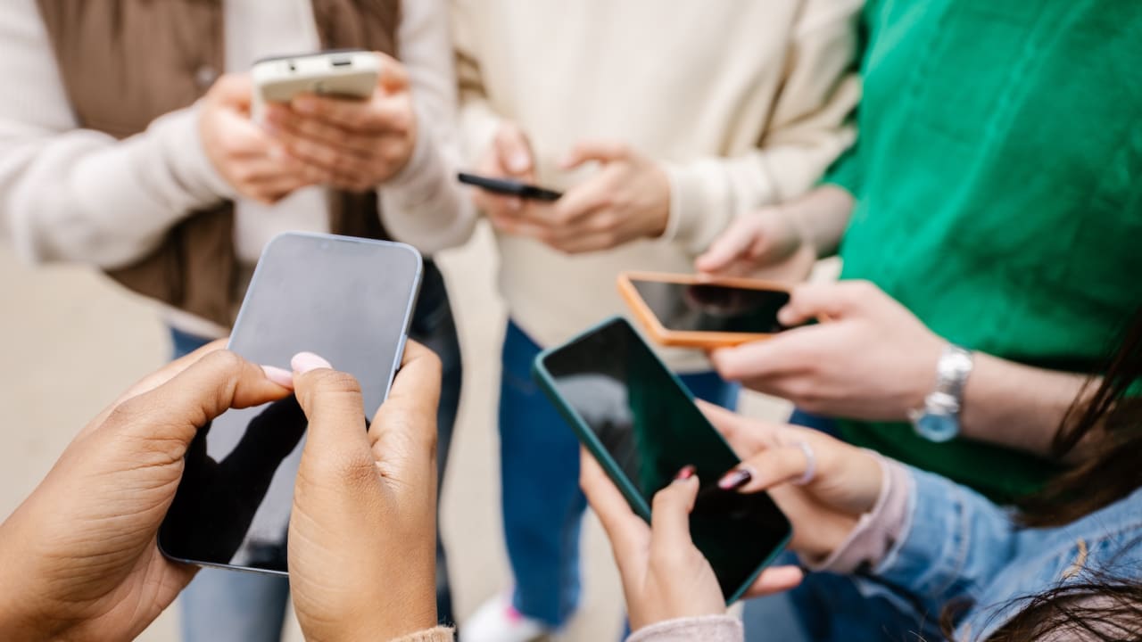 Box internet et forfaits mobile : les prix repartent à la hausse sur un an en avril 2026