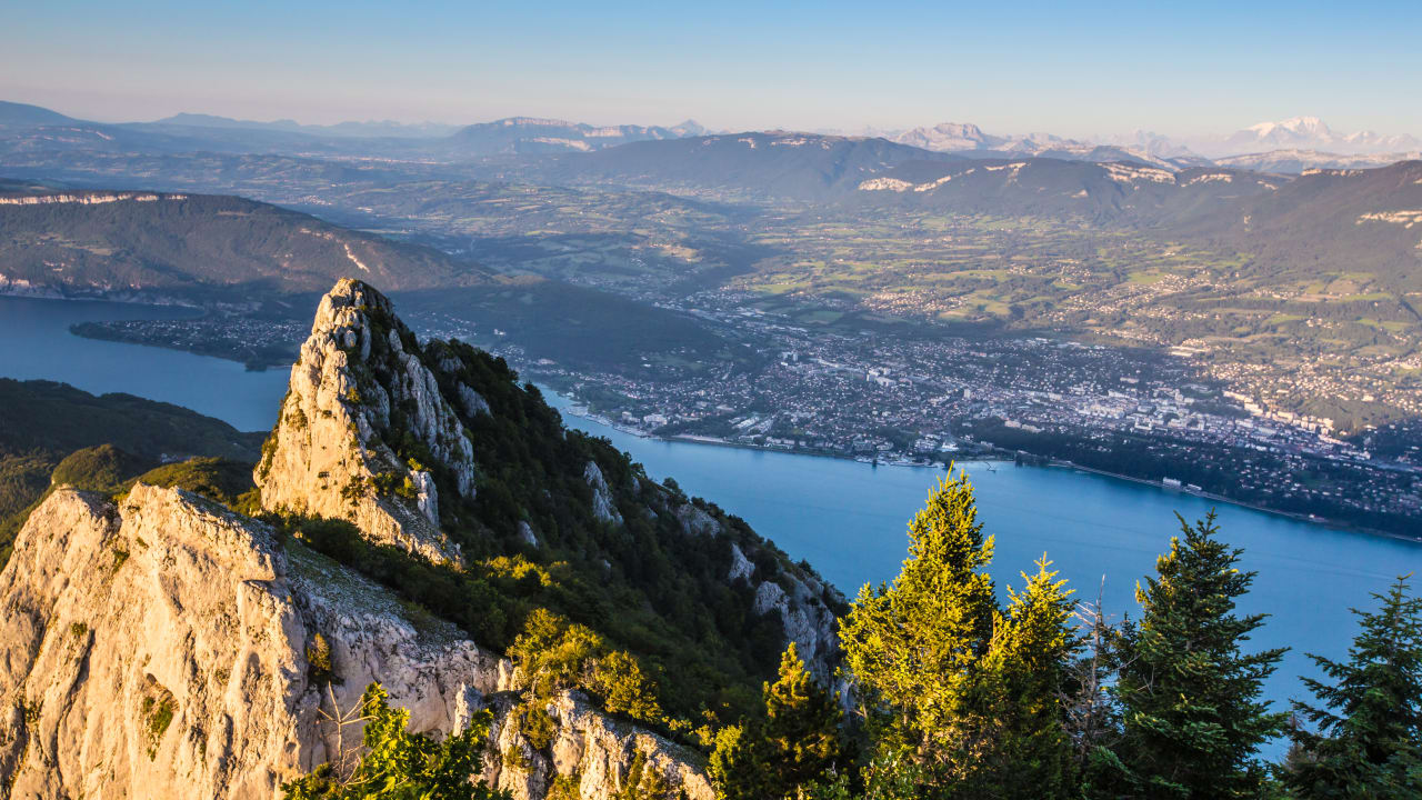 Chambéry, Val-d'Isère ou Tresserve ? Voici le podium de l'impôt moyen par foyer en Savoie