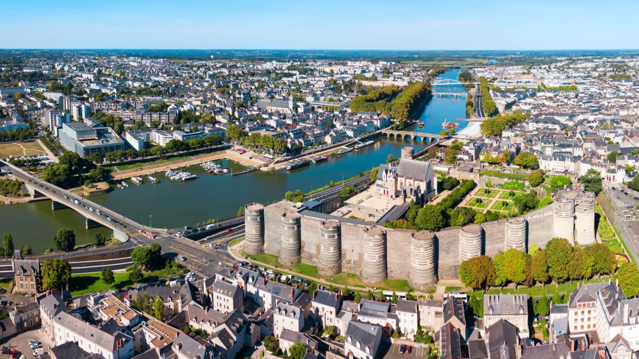 Périphérie d'Angers et bords de Loire : où vivent les plus riches contribuables du Maine-et-Loire ?
