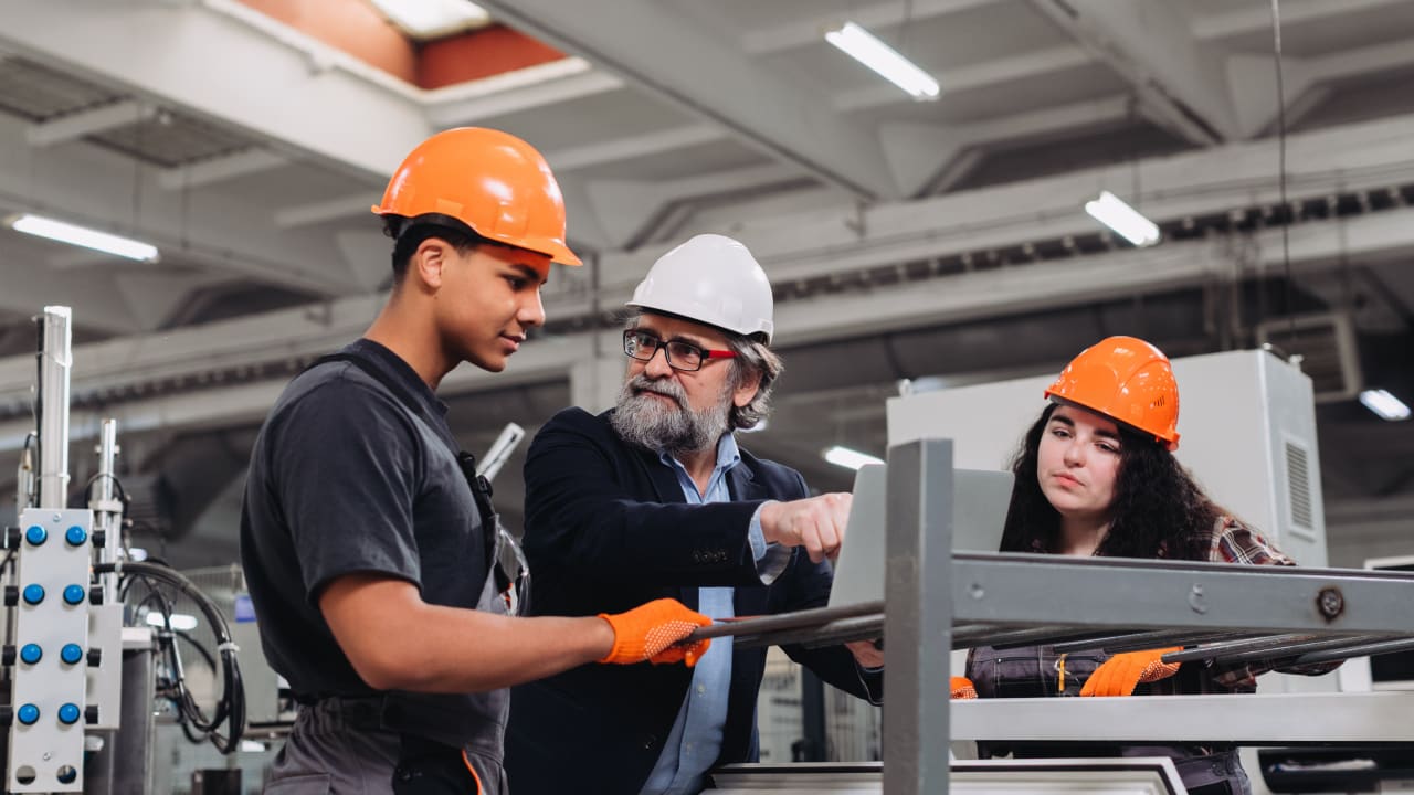 Le taux d'emploi des jeunes en progression en France mais toujours loin de certains pays européens
