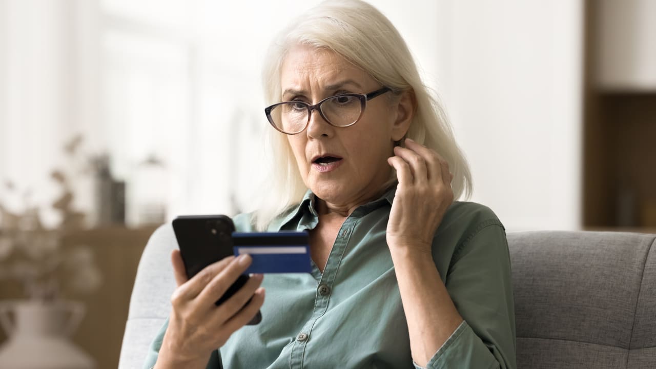 Faux conseillers bancaires : les chiffres chocs de l'explosion de la fraude par manipulation