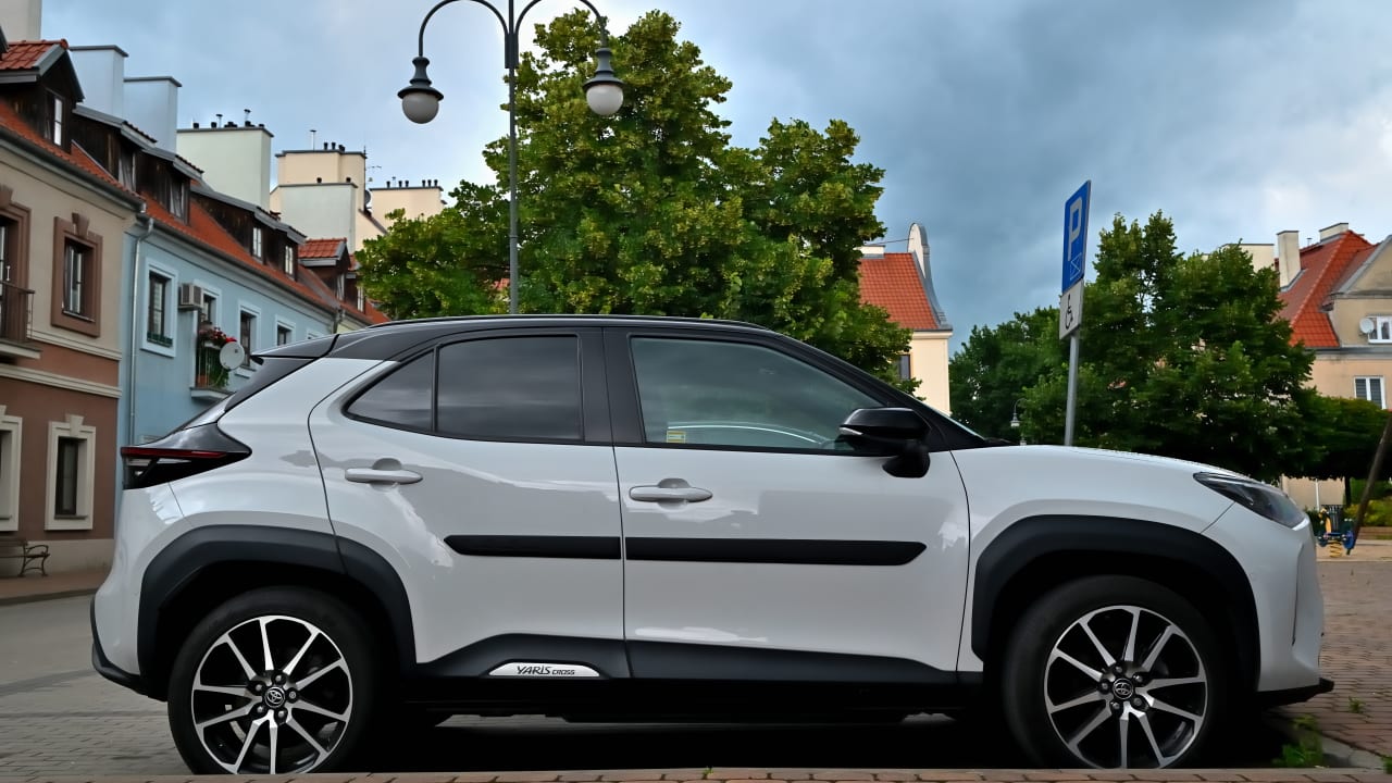 LOA, LLD ou crédit : le comparatif du coût réel d'une Toyota Yaris Cross en 2026