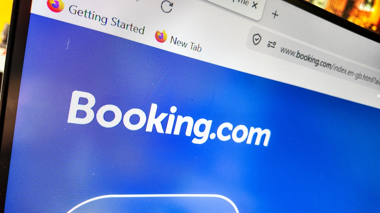 Arnaques : Bruxelles enquête sur Booking à cause d'annonces trompeuses