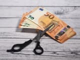 Billet de banque coupé