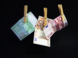 Le premier versement peut atteindre 300 euros dans une banque en ligne