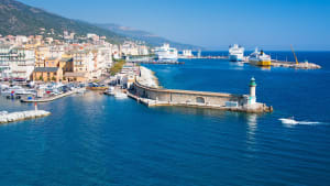 Banque la moins ch�re en Corse