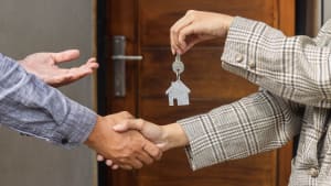 Une d�put�e veut remettre � plat les locations de logements