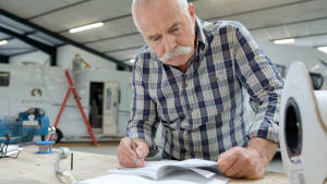 L'emploi des seniors progresse