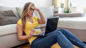 Ces 3 arnaques peuvent vider votre compte bancaire.