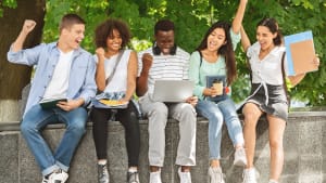 Les nouveaux bacheliers peuvent obtenir plusieurs primes