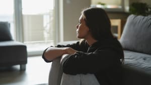 Une aide d'urgence est versée aux victimes de violences conjugales.