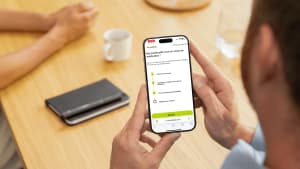 La souscription 100% en ligne sur smartphone chez monabanq