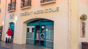 Bureau de la banque Crédit Agricole à Collioure, France,