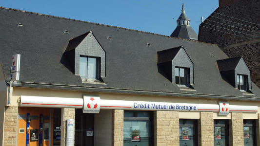 Une agence Crdit Mutuel  Janz, en Bretagne, en 2016