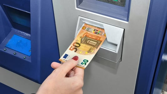 Automate de dépôts de billets