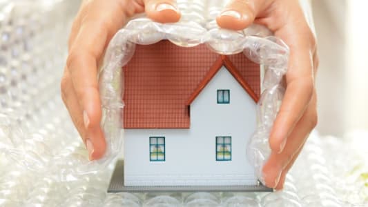 Une maison et une protection