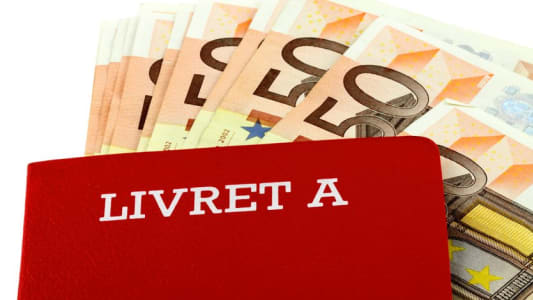 Un Livret A et des billets