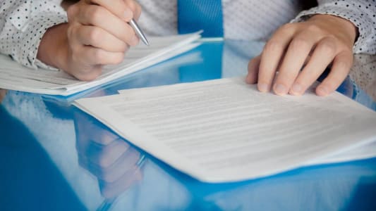 Signature d'un contrat