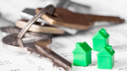 Des clés et des maisons