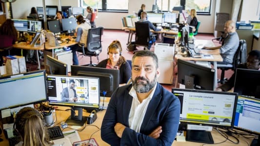 Loc Brenguier, Monabanq, service client