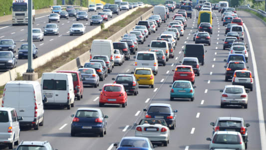 Circulation automobile sur autoroute