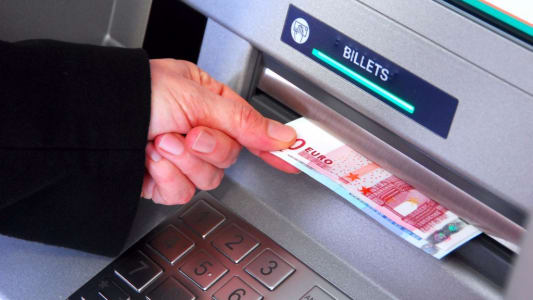 distributeur de billets