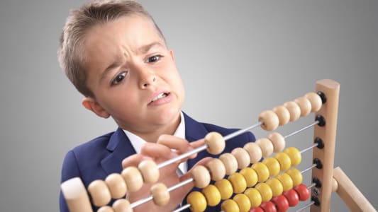Enfant qui calcule