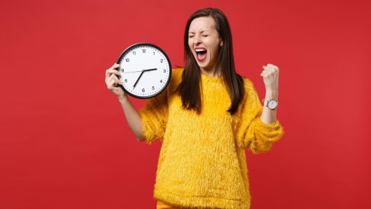 Femme et horloge